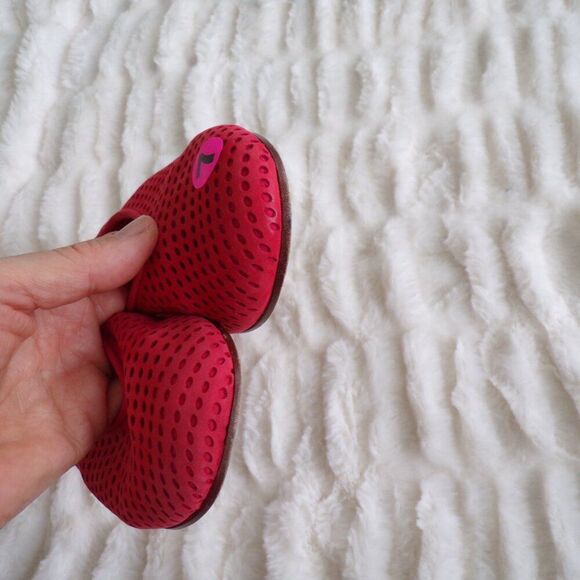 Eileen Fisher red ballet flats 7 - Picture 9 of 11